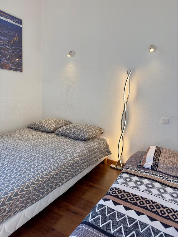 Appartamento Petit Nid Cosy Au Coeur Du Puy 1 A 5 Personnes Le Puy-en-Velay Esterno foto